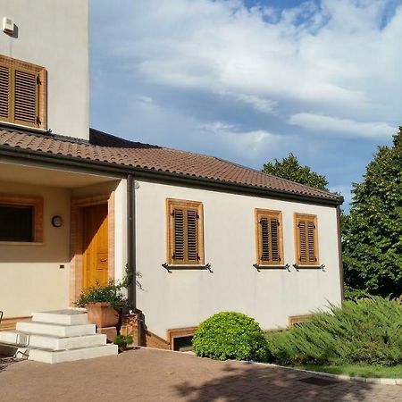 Il Mandorlo B&B Civitanova Alta Εξωτερικό φωτογραφία